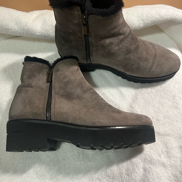 Pas  de Rouge boots - Picture 2 of 7